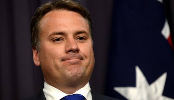 وزير استرالي يصف زميله بالساحر المجنون ويرسلها بالخطأ لصحافية صورة رقم 3