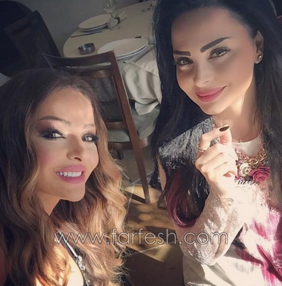 صور زين كرزون بـ (فستان مكشوف الصدر) تثير موجة هجوم! صورة رقم 9