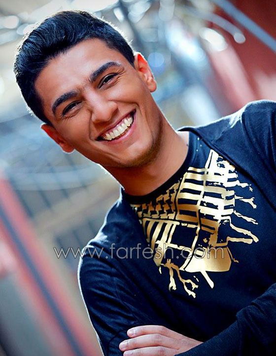 فيديو محمد عساف يهاجم معجب قام باستفزازه: يشتم إسرائيل ويبصق عليه! صورة رقم 7