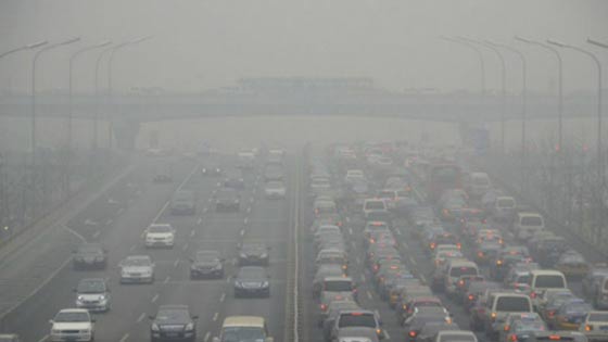 بكين تباغت سواقها في الضباب الدخاني.. وقد تدفعهم غرامات باهظة صورة رقم 2