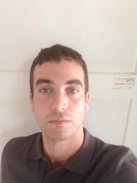 تجربة فاشلة لسترة مقاومة الطعن الاسرائيلية.. نتيجتها اصابة صحفي بجراح صورة رقم 5 تجربة فاشلة لسترة مقاومة الطعن الاسرائيلية.. نتيجتها اصابة صحفي بجراح صورة رقم 5