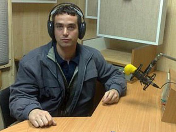 تجربة فاشلة لسترة مقاومة الطعن الاسرائيلية.. نتيجتها اصابة صحفي بجراح صورة رقم 6 تجربة فاشلة لسترة مقاومة الطعن الاسرائيلية.. نتيجتها اصابة صحفي بجراح صورة رقم 6