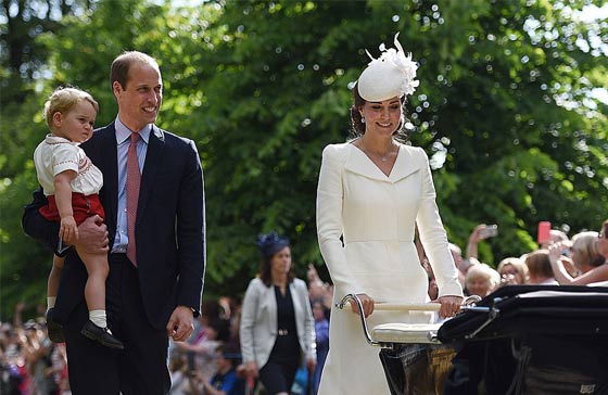 صور الامير جورج في يومه الأول في المدرسة صورة رقم 4