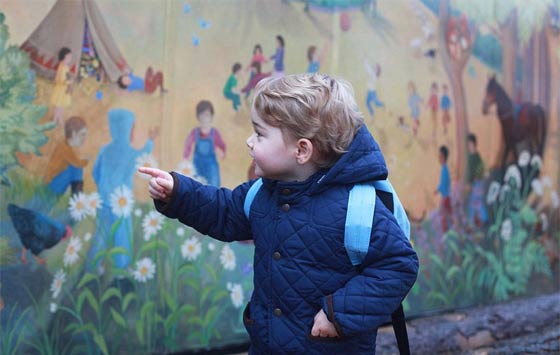 صور الامير جورج في يومه الأول في المدرسة صورة رقم 1