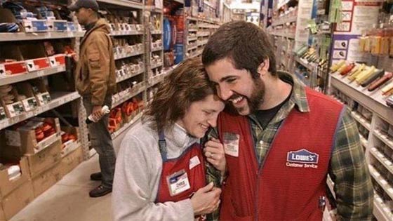 اشهر المحظوظين في العالم.. بينهم مدرس موسيقى نجا من الموت 7 مرات صورة رقم 2 اشهر المحظوظين في العالم.. بينهم مدرس موسيقى نجا من الموت 7 مرات صورة رقم 2