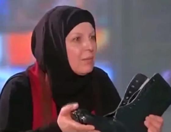 تلفزيون حزب الله يفتح ذراعيه لمذيعة قبلت حذاء جندي سوري على الهواء صورة رقم 1