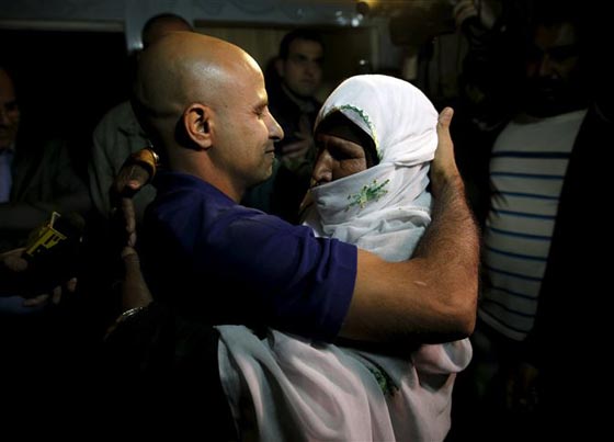 السلطات الاسرائيلي تهدم منزل جاسوسها في مصر عودة ترابين صورة رقم 5 السلطات الاسرائيلي تهدم منزل جاسوسها في مصر عودة ترابين صورة رقم 5