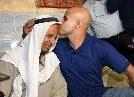 السلطات الاسرائيلي تهدم منزل جاسوسها في مصر عودة ترابين صورة رقم 11 السلطات الاسرائيلي تهدم منزل جاسوسها في مصر عودة ترابين صورة رقم 11