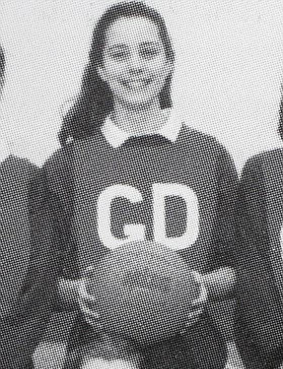 صور نادرة: كيف تحولت كيت ميدلتون من طفلة عادية جميلة الى اميرة صورة رقم 11 صور نادرة: كيف تحولت كيت ميدلتون من طفلة عادية جميلة الى اميرة صورة رقم 11