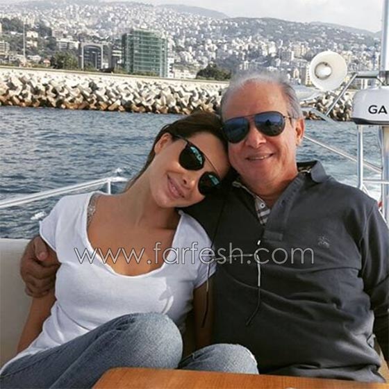 صور نانسي عجرم مع أسرتها وأمها تنافسها بالجمال والشباب صورة رقم 4