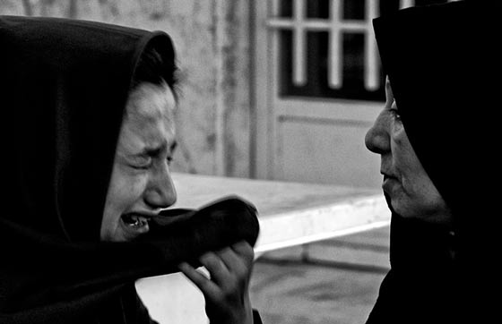 حبل المشنقة ينتظر مراهقات ايرانيات احداهن هربت من صديق واخرى حاولت السرقة صورة رقم 2