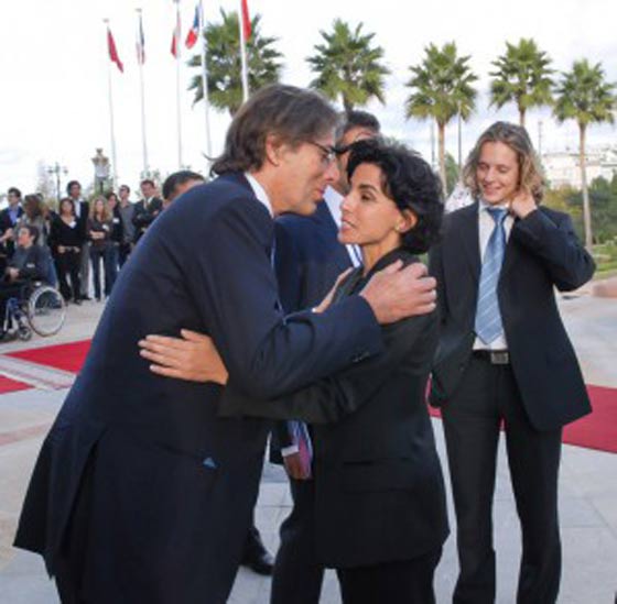 المحكمة تقر بأبوة ميلياردير فرنسي لابنة الوزيرة العربية رشيدة داتي صورة رقم 3 المحكمة تقر بأبوة ميلياردير فرنسي لابنة الوزيرة العربية رشيدة داتي صورة رقم 3