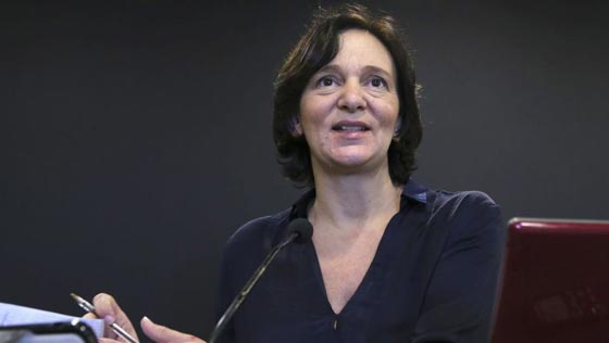 طرائف برلمانية.. نائبة اسبانية ترضع طفلها وسط دهشة زملائها صورة رقم 22 طرائف برلمانية.. نائبة اسبانية ترضع طفلها وسط دهشة زملائها صورة رقم 22