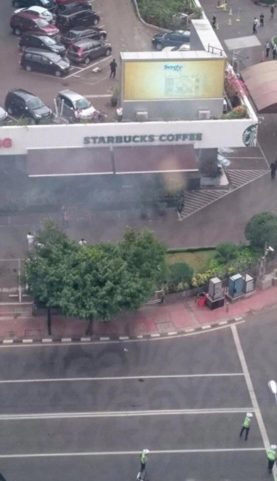 جاكرتا تشهد عدة انفجارات.. احدها قرب مكتب الامم المتحدة صورة رقم 5