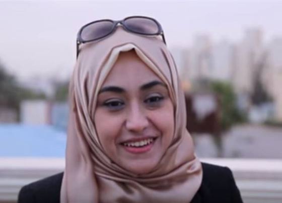  اصغر ماذونة مصرية: الالتزام الديني واجب لكني اعيش حياة عادية مع الاصحاب صورة رقم 1