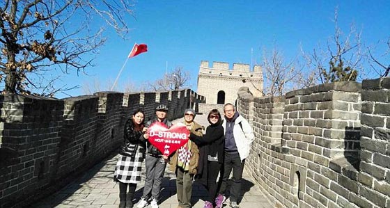 مؤثر.. هكذا تحققت امنية طفل مقبل على الموت بنيل الشهرة في الصين صورة رقم 15 مؤثر.. هكذا تحققت امنية طفل مقبل على الموت بنيل الشهرة في الصين صورة رقم 15