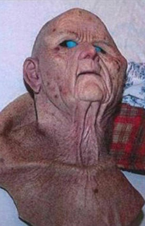 طبيب خدّر صديقته وخطفها لـ6 ايام بهدف مضاجعتها دون وسيلة وقاية صورة رقم 1 طبيب خدّر صديقته وخطفها لـ6 ايام بهدف مضاجعتها دون وسيلة وقاية صورة رقم 1