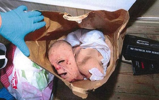 طبيب خدّر صديقته وخطفها لـ6 ايام بهدف مضاجعتها دون وسيلة وقاية صورة رقم 8 طبيب خدّر صديقته وخطفها لـ6 ايام بهدف مضاجعتها دون وسيلة وقاية صورة رقم 8