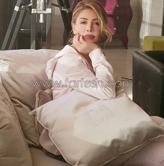 صور ابنة نوال الزغبي (تيا) تتزلج مع حبيبها على الثلوج في لبنان صورة رقم 4