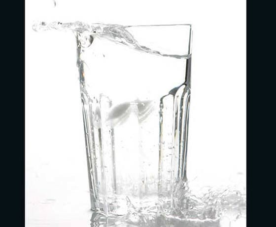 جديد في عالم النبيذ.. كؤوس غير شكل تكتسح العالم باثمان باهظة!! صورة رقم 5 جديد في عالم النبيذ.. كؤوس غير شكل تكتسح العالم باثمان باهظة!! صورة رقم 5