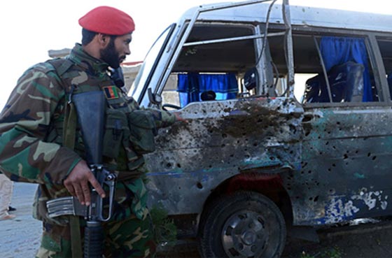 مذبحة في الباكستان.. مقتل واصابة العشرات في هجوم مسلح على جامعة صورة رقم 12 مذبحة في الباكستان.. مقتل واصابة العشرات في هجوم مسلح على جامعة صورة رقم 12