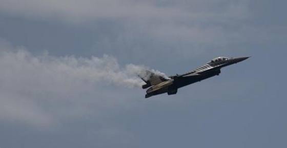 تحطم طائرة عراقية إف 16 خلال مهمة تدريبية في اريزونا صورة رقم 1