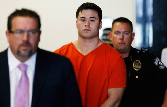 الحكم بسجن شرطي امريكي 263 عاما ادين باغتصاب 4 نساء صورة رقم 10