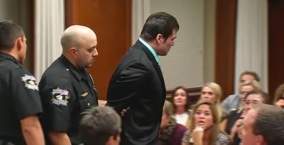 الحكم بسجن شرطي امريكي 263 عاما ادين باغتصاب 4 نساء صورة رقم 4