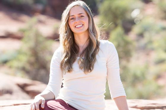  فتاتان تدعيان انجاب اطفال من كائنات فضائية  صورة رقم 4