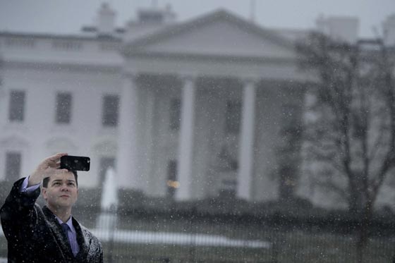 صور عاصفة ثلجية غير مسبوقة توقف الحياة في امريكا صورة رقم 2