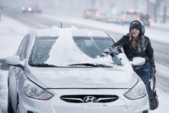 صور عاصفة ثلجية غير مسبوقة توقف الحياة في امريكا صورة رقم 6