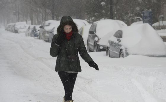 صور عاصفة ثلجية غير مسبوقة توقف الحياة في امريكا صورة رقم 17