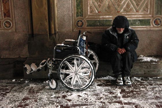 صور عاصفة ثلجية غير مسبوقة توقف الحياة في امريكا صورة رقم 26