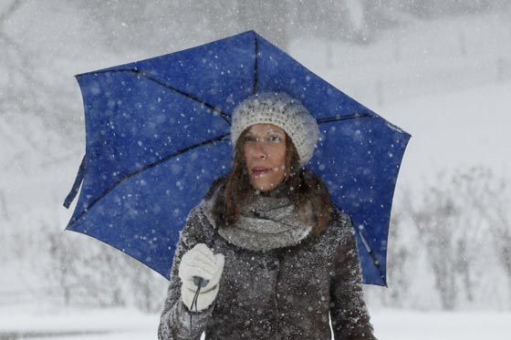 صور عاصفة ثلجية غير مسبوقة توقف الحياة في امريكا صورة رقم 30