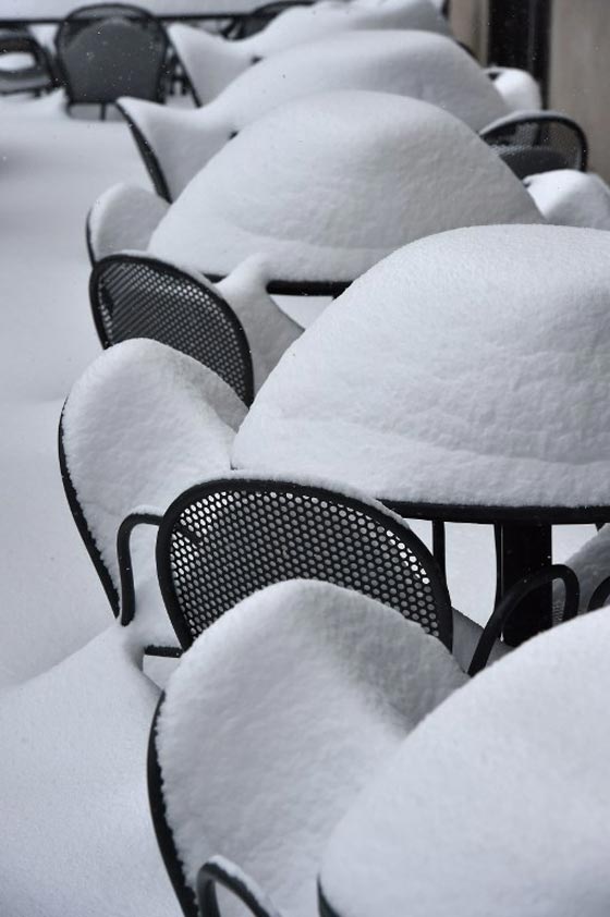 صور عاصفة ثلجية غير مسبوقة توقف الحياة في امريكا صورة رقم 32