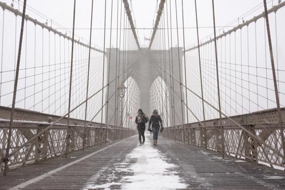 صور عاصفة ثلجية غير مسبوقة توقف الحياة في امريكا صورة رقم 36