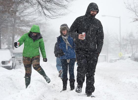 صور عاصفة ثلجية غير مسبوقة توقف الحياة في امريكا صورة رقم 41