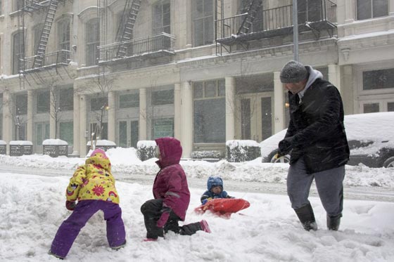 صور عاصفة ثلجية غير مسبوقة توقف الحياة في امريكا صورة رقم 46