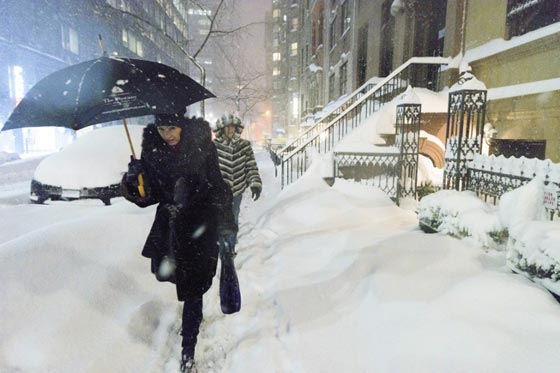 صور عاصفة ثلجية غير مسبوقة توقف الحياة في امريكا صورة رقم 71