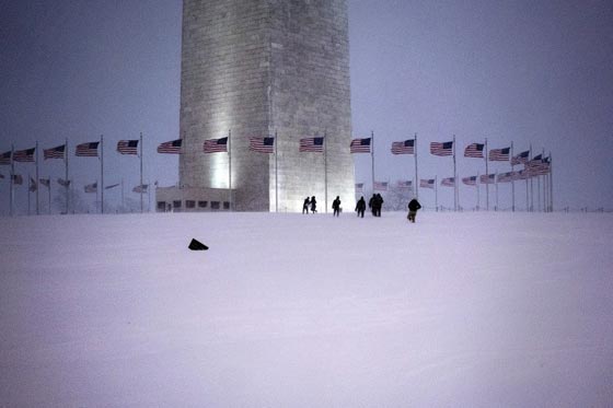 صور عاصفة ثلجية غير مسبوقة توقف الحياة في امريكا صورة رقم 72