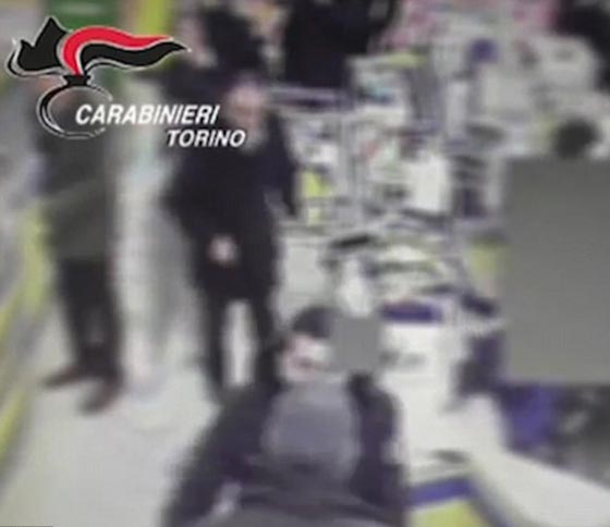 اسم مصري يتالق في سماء ايطاليا بسبب تنفيذه لمأثرة انسانية من طراز رفيع صورة رقم 4