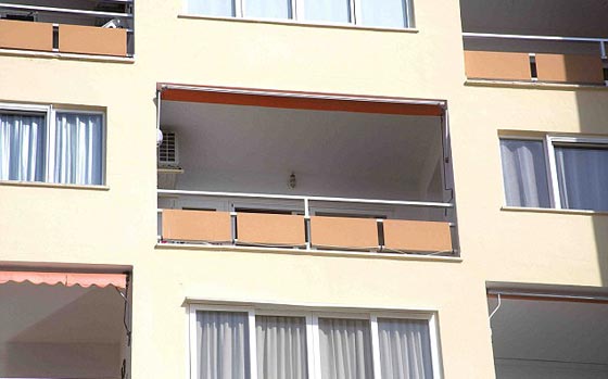 لم يجد افضل من شاحن الهاتف ليخنق به زوجته حتى الموت!! صورة رقم 4