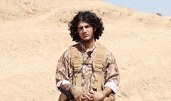 داعش ينشر تسجيلا لمنفذي هجمات باريس وهولاند يقول لا يخيفنا اي شيء صورة رقم 3 داعش ينشر تسجيلا لمنفذي هجمات باريس وهولاند يقول لا يخيفنا اي شيء صورة رقم 3