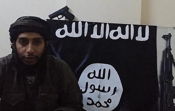 داعش ينشر تسجيلا لمنفذي هجمات باريس وهولاند يقول لا يخيفنا اي شيء صورة رقم 7 داعش ينشر تسجيلا لمنفذي هجمات باريس وهولاند يقول لا يخيفنا اي شيء صورة رقم 7