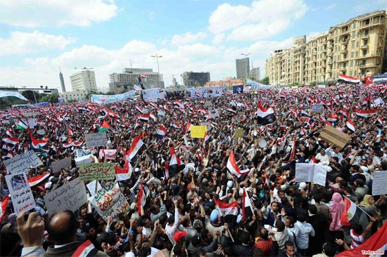 تفاصيل مثيرة عن قصة اسر حسني مبارك لدى دولة عربية وربطه بجذع نخلة صورة رقم 12 تفاصيل مثيرة عن قصة اسر حسني مبارك لدى دولة عربية وربطه بجذع نخلة صورة رقم 12