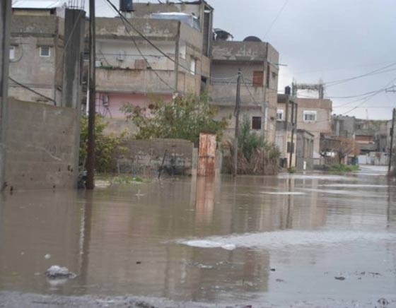 العاصفة تعمل عملها في رفح.. وتترك الكثيرن في البرد والعراء  صورة رقم 5