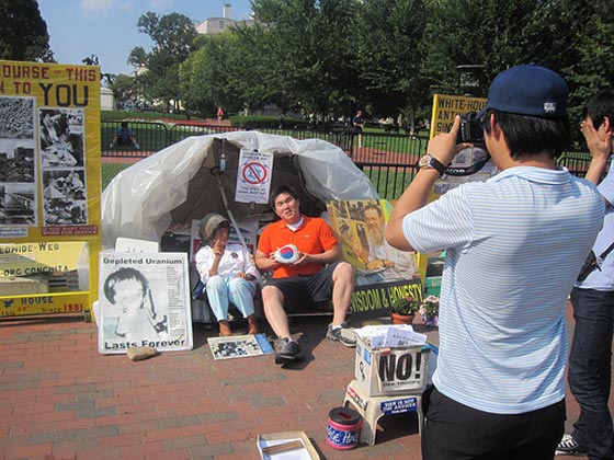 اكبر مناهضة للاسلحة النووية في العالم تفارق الحياة بعد 3عقود من الاحتجاج صورة رقم 2