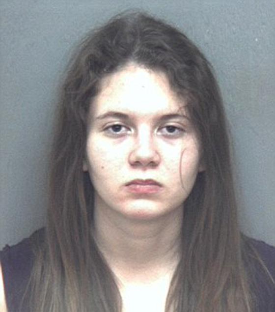 اتهام طالب بخطف وقتل فتاة (13 عاما) بمساعدة زميلته صورة رقم 2 اتهام طالب بخطف وقتل فتاة (13 عاما) بمساعدة زميلته صورة رقم 2