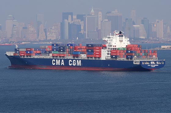 تعرف على اكبر سفينة شحن بين امريكا والصين تتسع لـ 18 الف حاوية صورة رقم 3 تعرف على اكبر سفينة شحن بين امريكا والصين تتسع لـ 18 الف حاوية صورة رقم 3