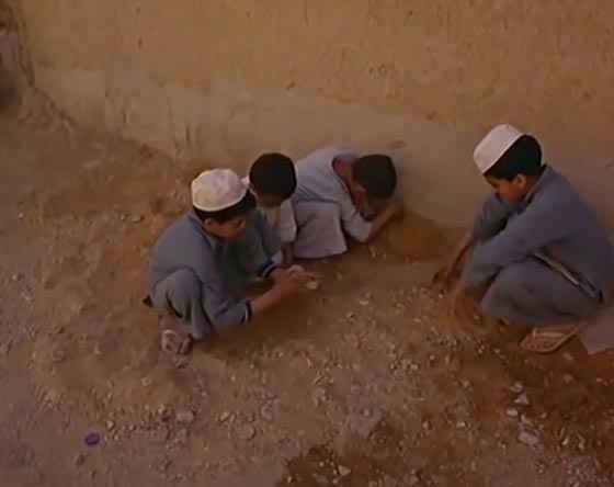 فيلم نادر.. هكذا كان وضع السعودية قبل حوالي النصف قرن صورة رقم 2 فيلم نادر.. هكذا كان وضع السعودية قبل حوالي النصف قرن صورة رقم 2